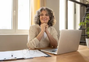 Les femmes seniors face à l&rsquo;âgisme au travail